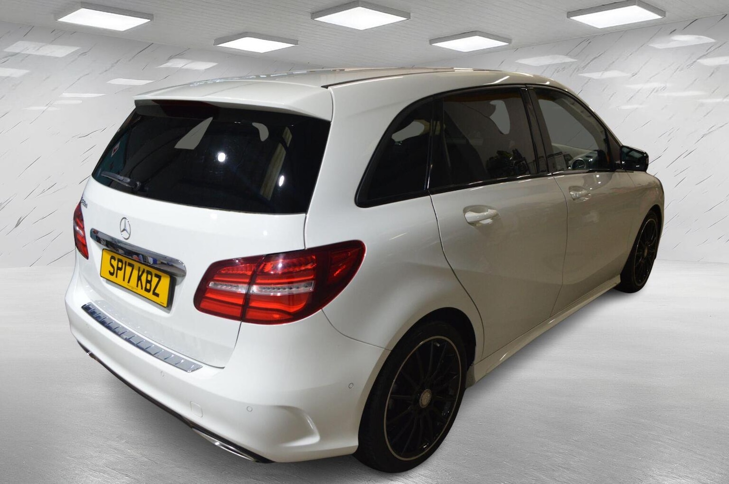 Used Mercedes-Benz B Class 2017 for sale - 76769575: Photo 8