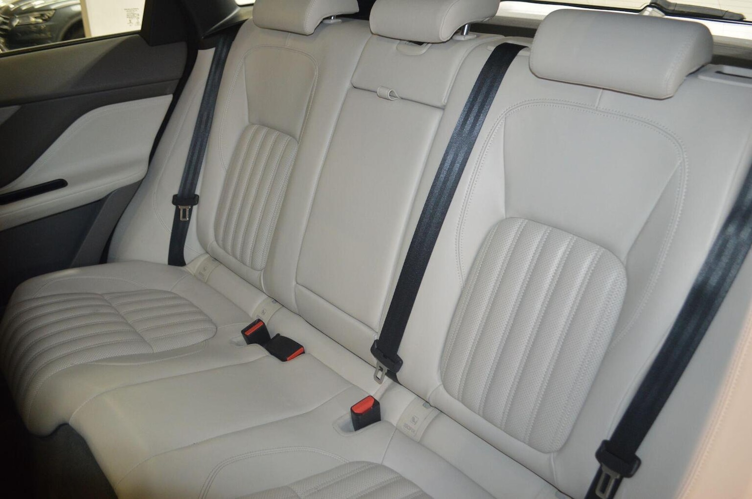 Used Jaguar F-Pace 2018 for sale - 76107298: Photo 18