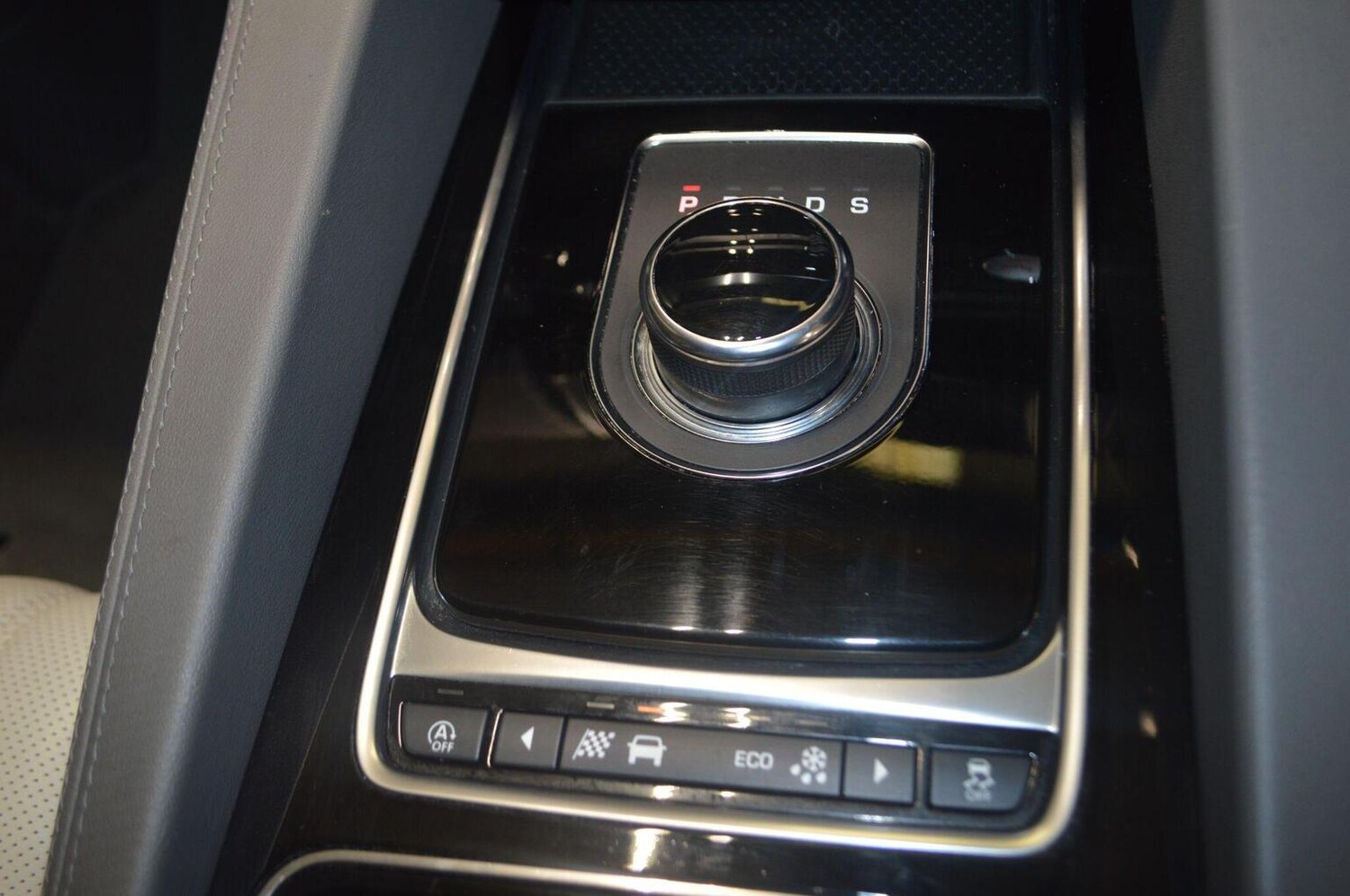 Used Jaguar F-Pace 2018 for sale - 76107298: Photo 20