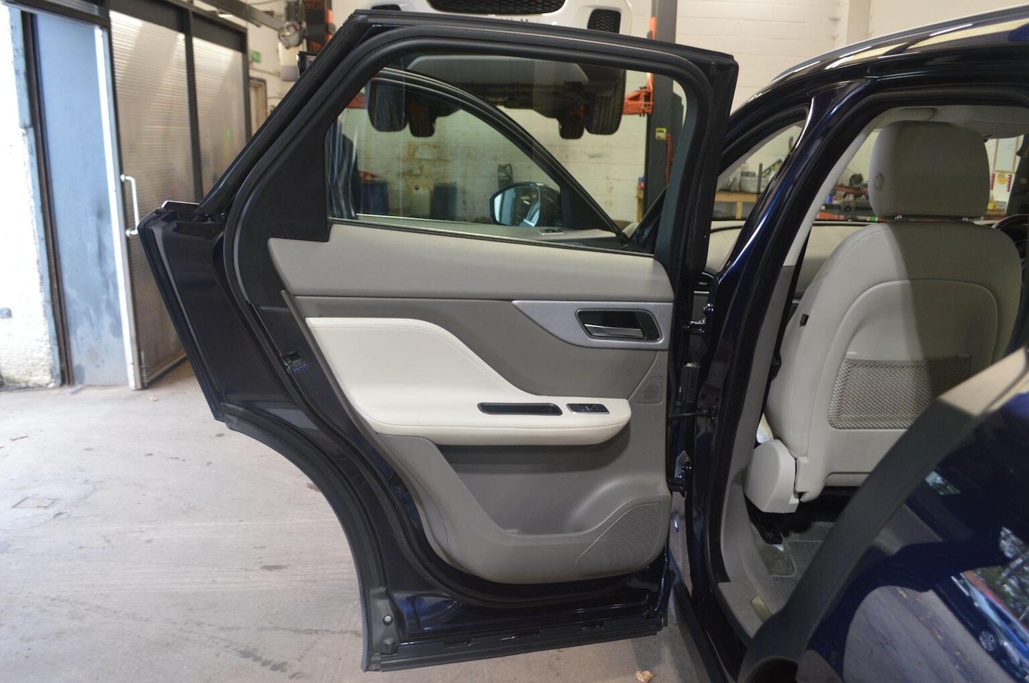 Used Jaguar F-Pace 2018 for sale - 76107298: Photo 49
