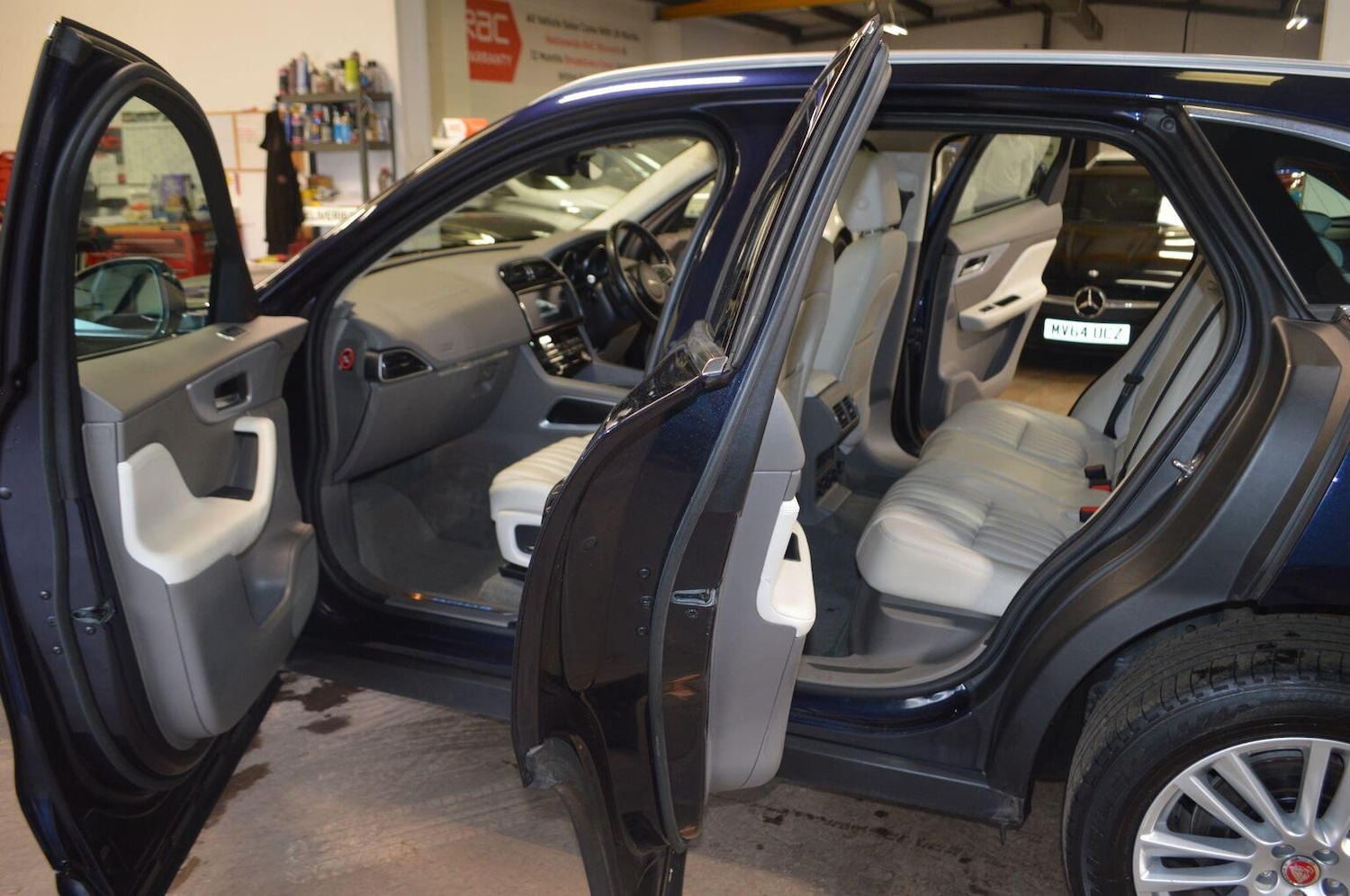 Used Jaguar F-Pace 2018 for sale - 76107298: Photo 56