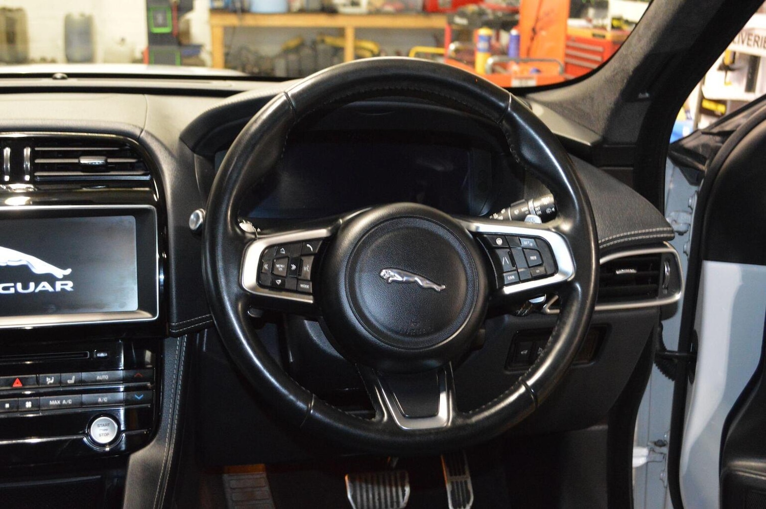 Used Jaguar F-Pace 2020 for sale - 77140755: Photo 14