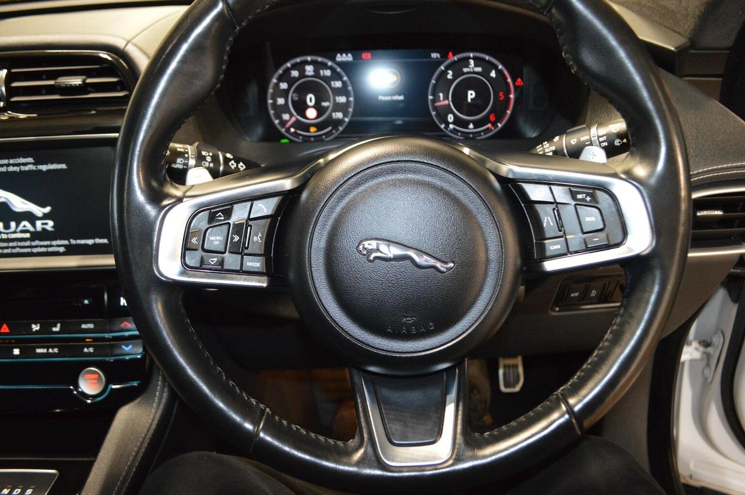 Used Jaguar F-Pace 2020 for sale - 77140755: Photo 17