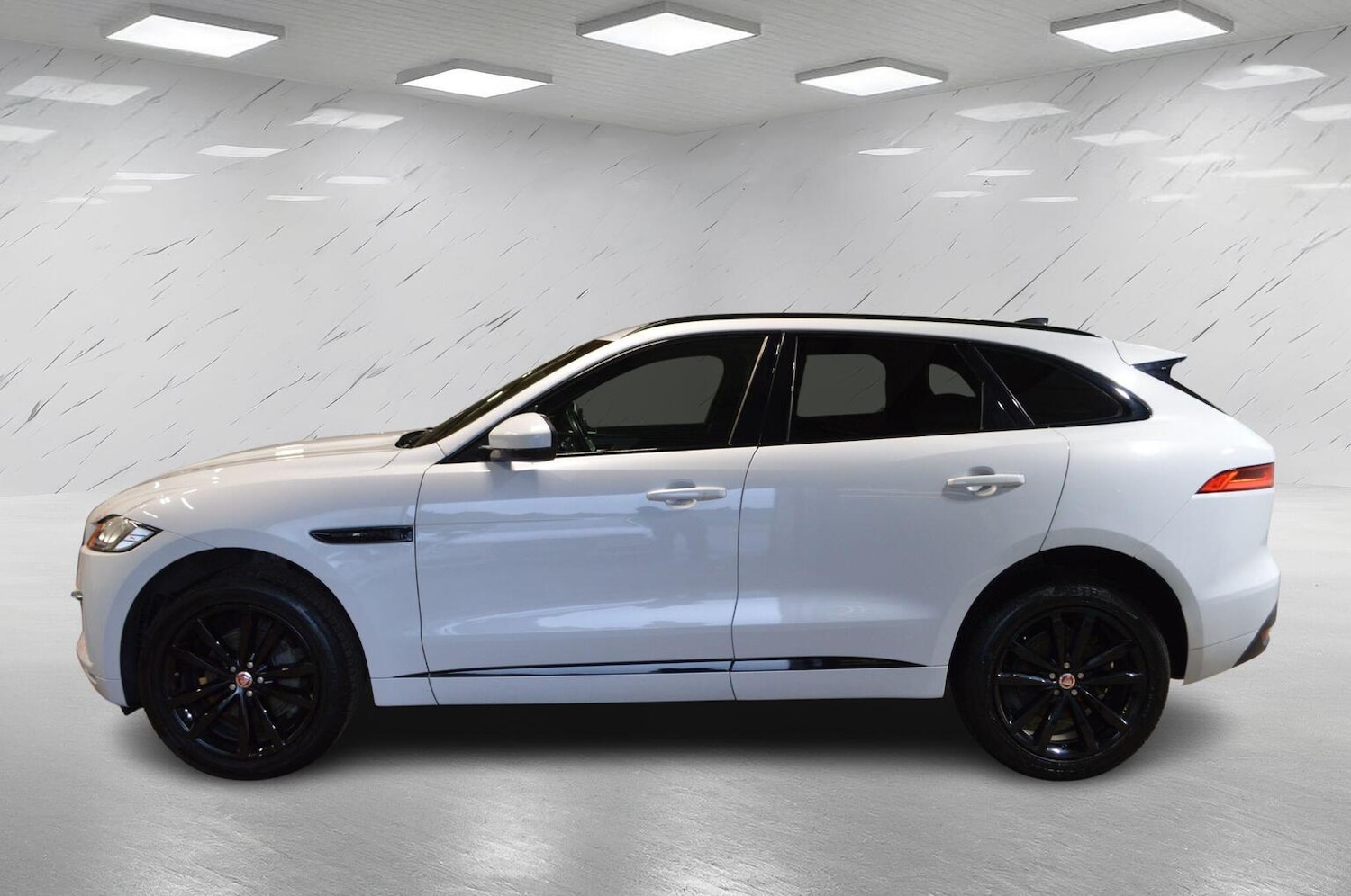 Used Jaguar F-Pace 2020 for sale - 77140755: Photo 5