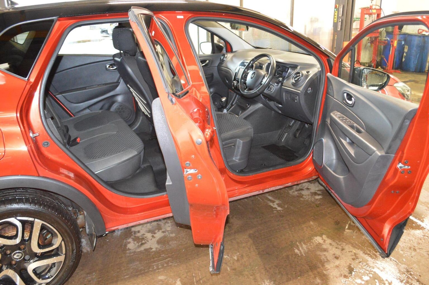 Used Renault Captur 2017 for sale - 76198173: Photo 46