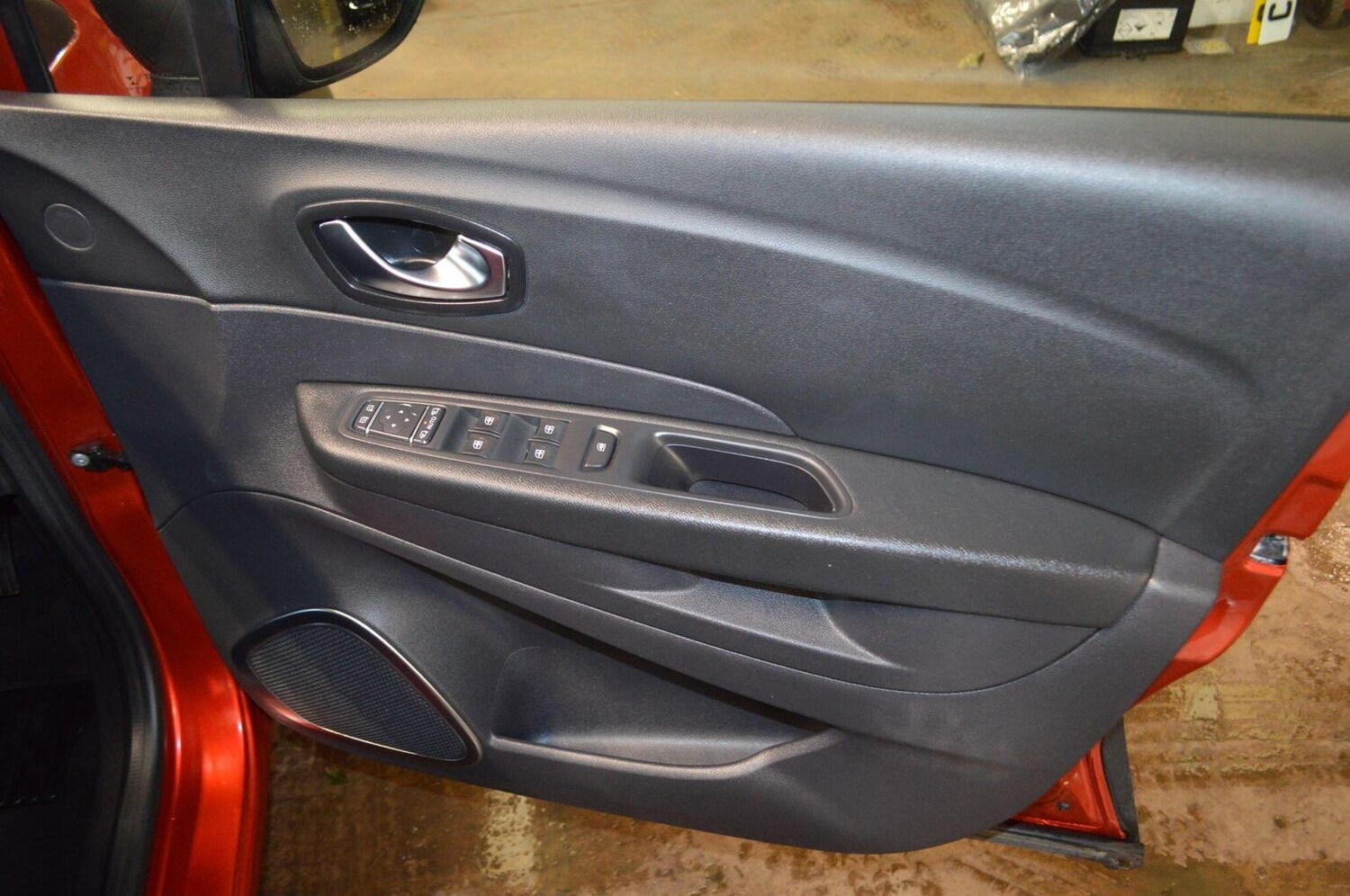 Used Renault Captur 2017 for sale - 76198173: Photo 47