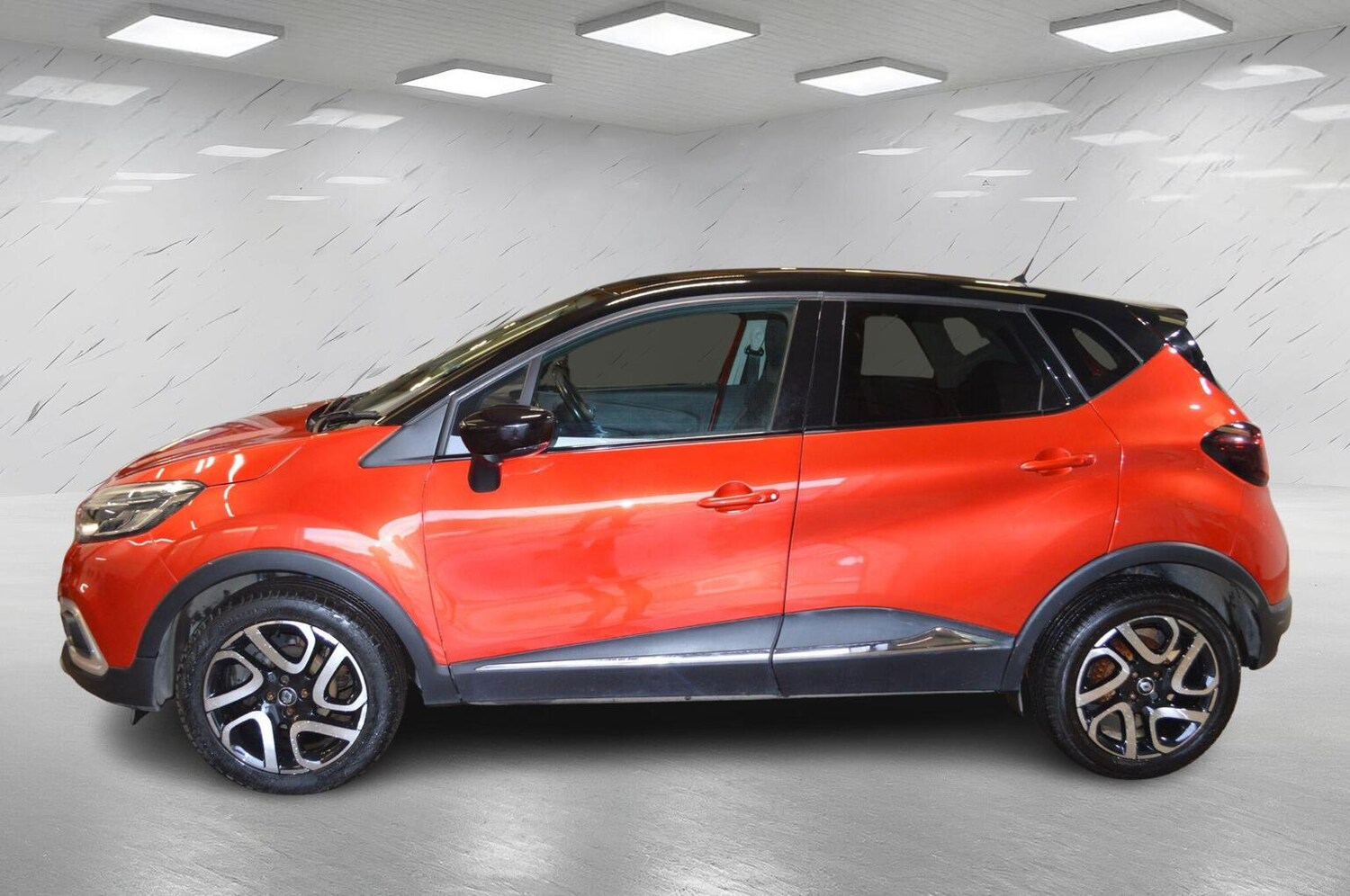 Used Renault Captur 2017 for sale - 76198173: Photo 9