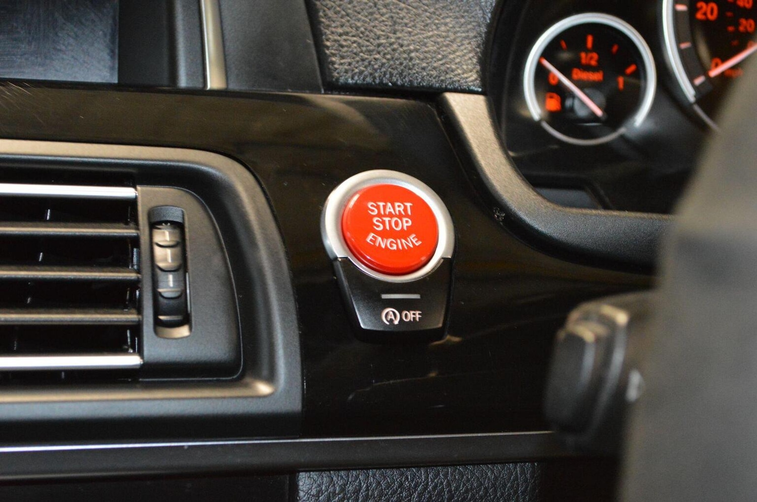 Used BMW 5 Series 2016 for sale - 76618707: Photo 44