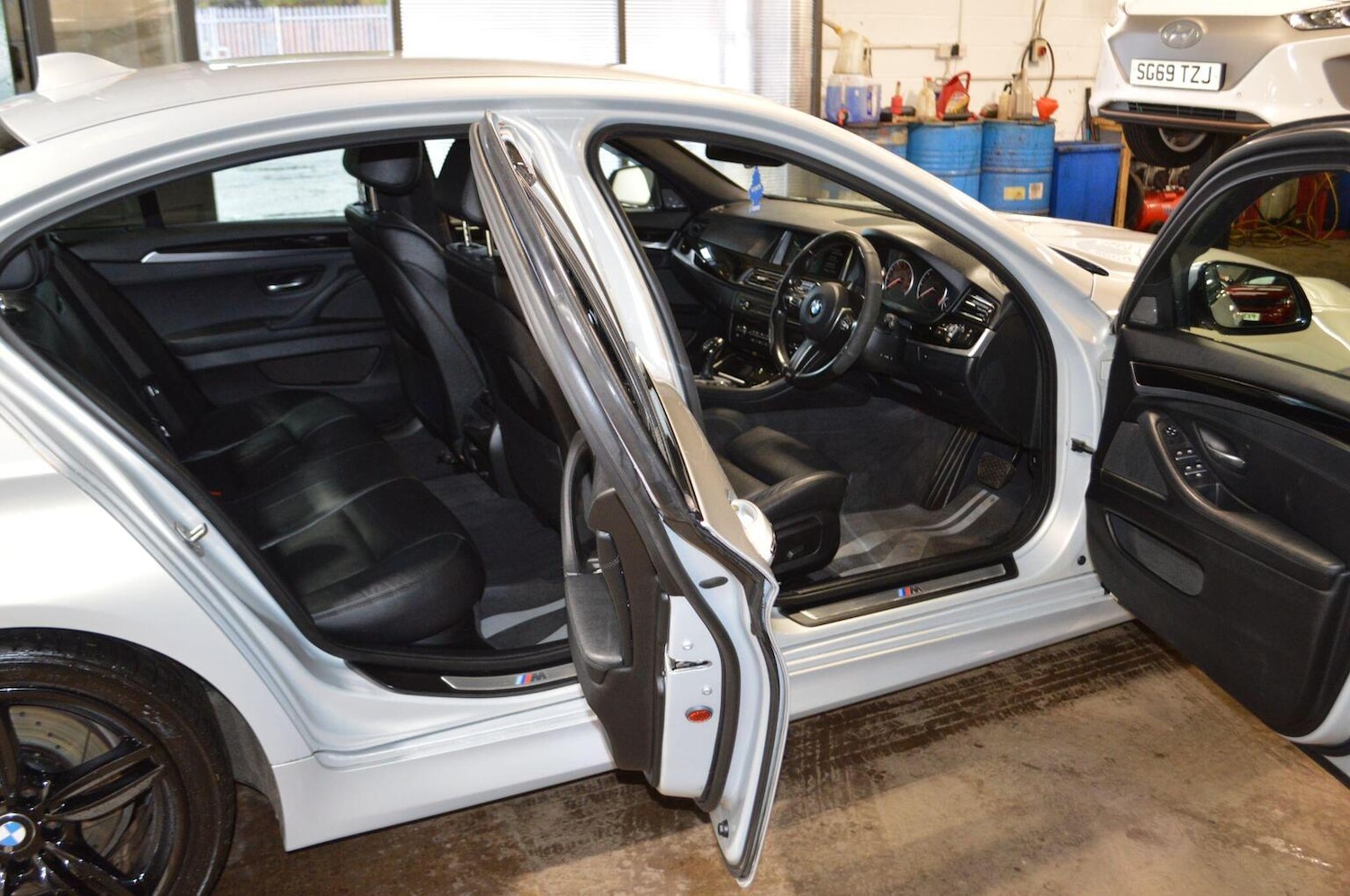 Used BMW 5 Series 2016 for sale - 76618707: Photo 55