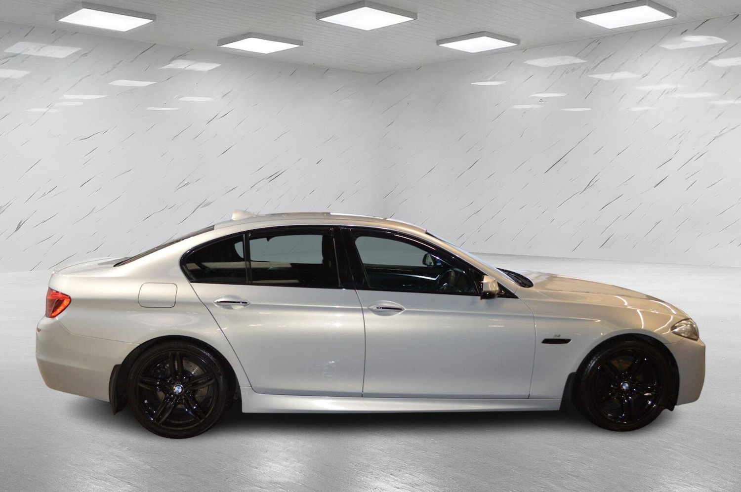 Used BMW 5 Series 2016 for sale - 76618707: Photo 9