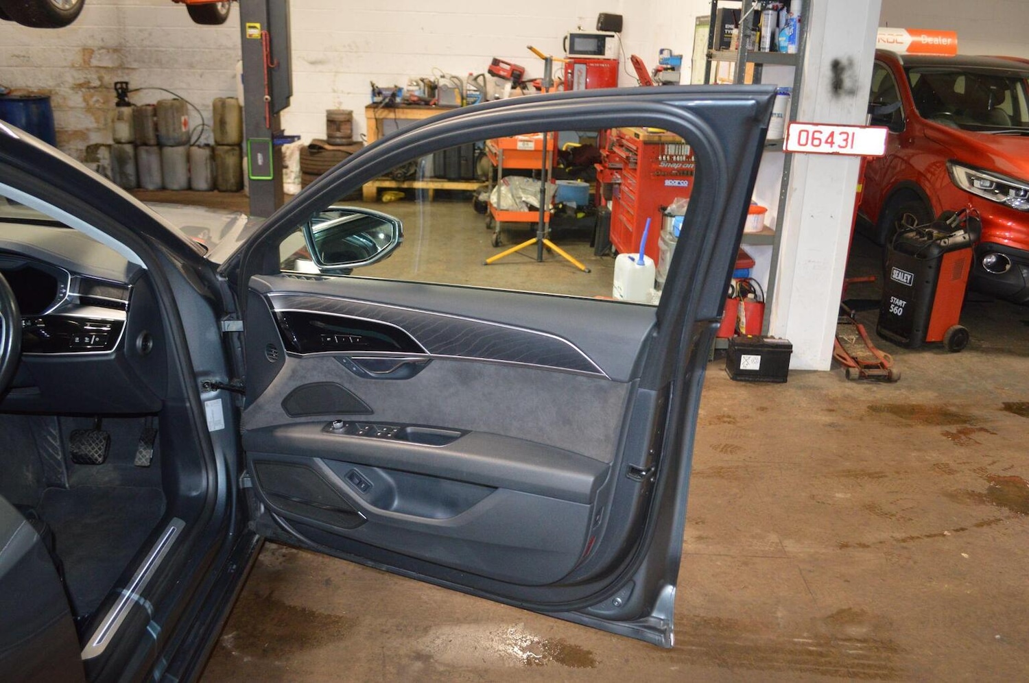 Used Audi A8 2018 for sale - 77213465: Photo 51