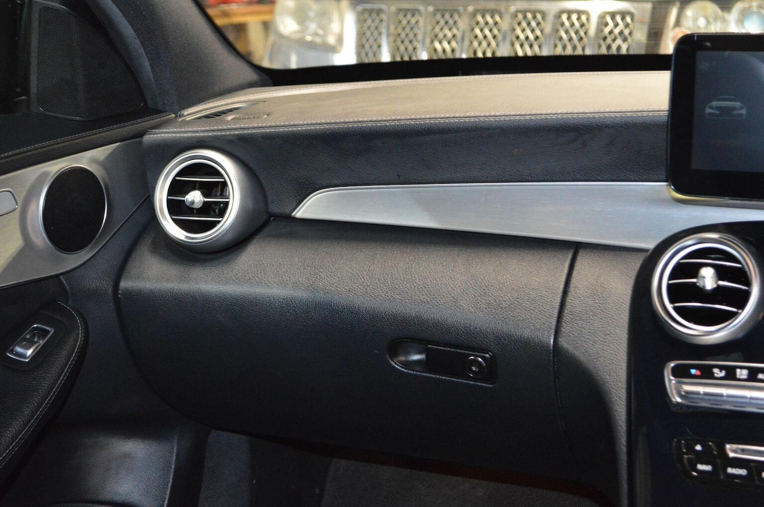 Used Mercedes-Benz C Class 2014 for sale - 77522041: Photo 25