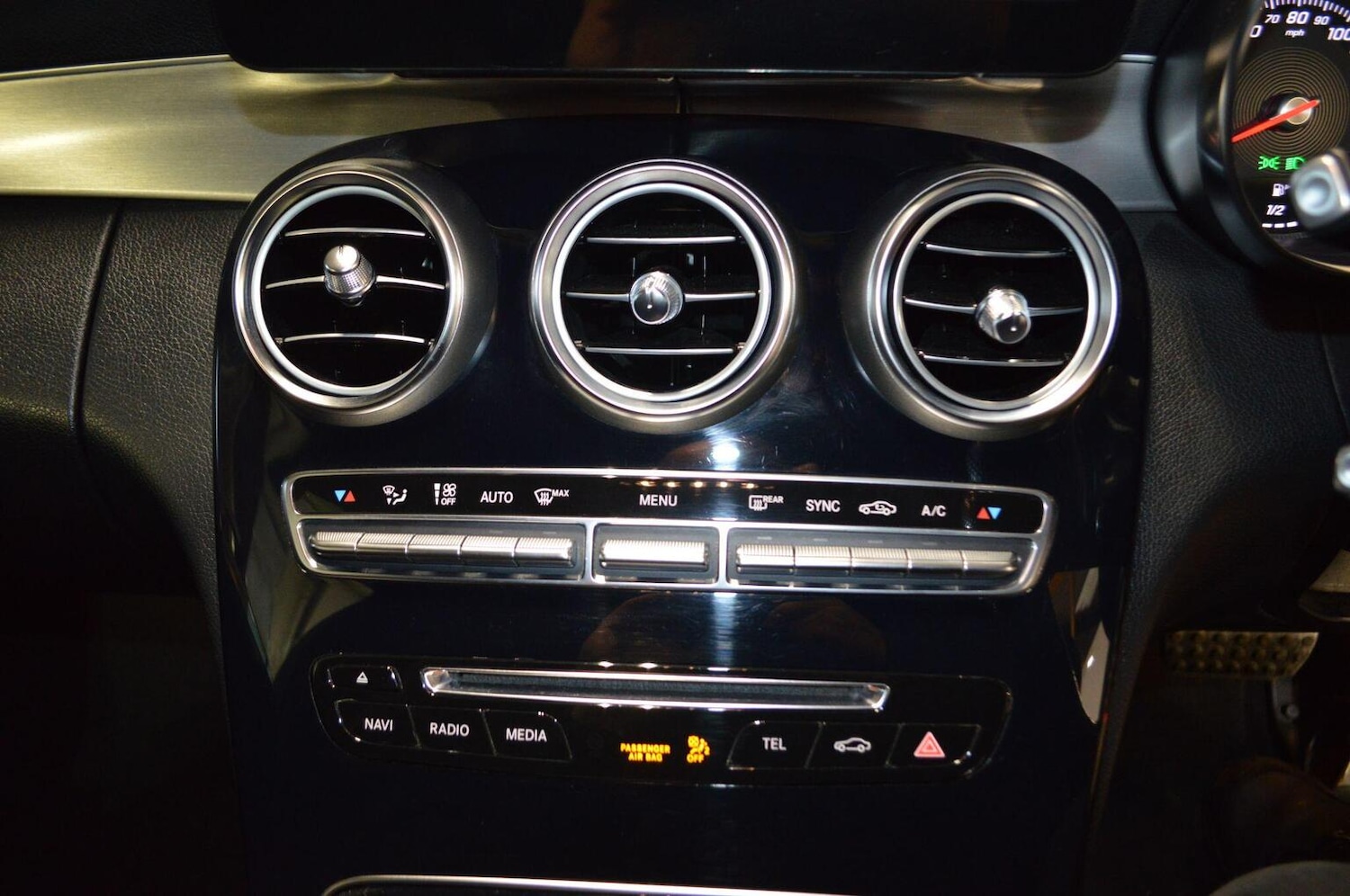 Used Mercedes-Benz C Class 2014 for sale - 77522041: Photo 34