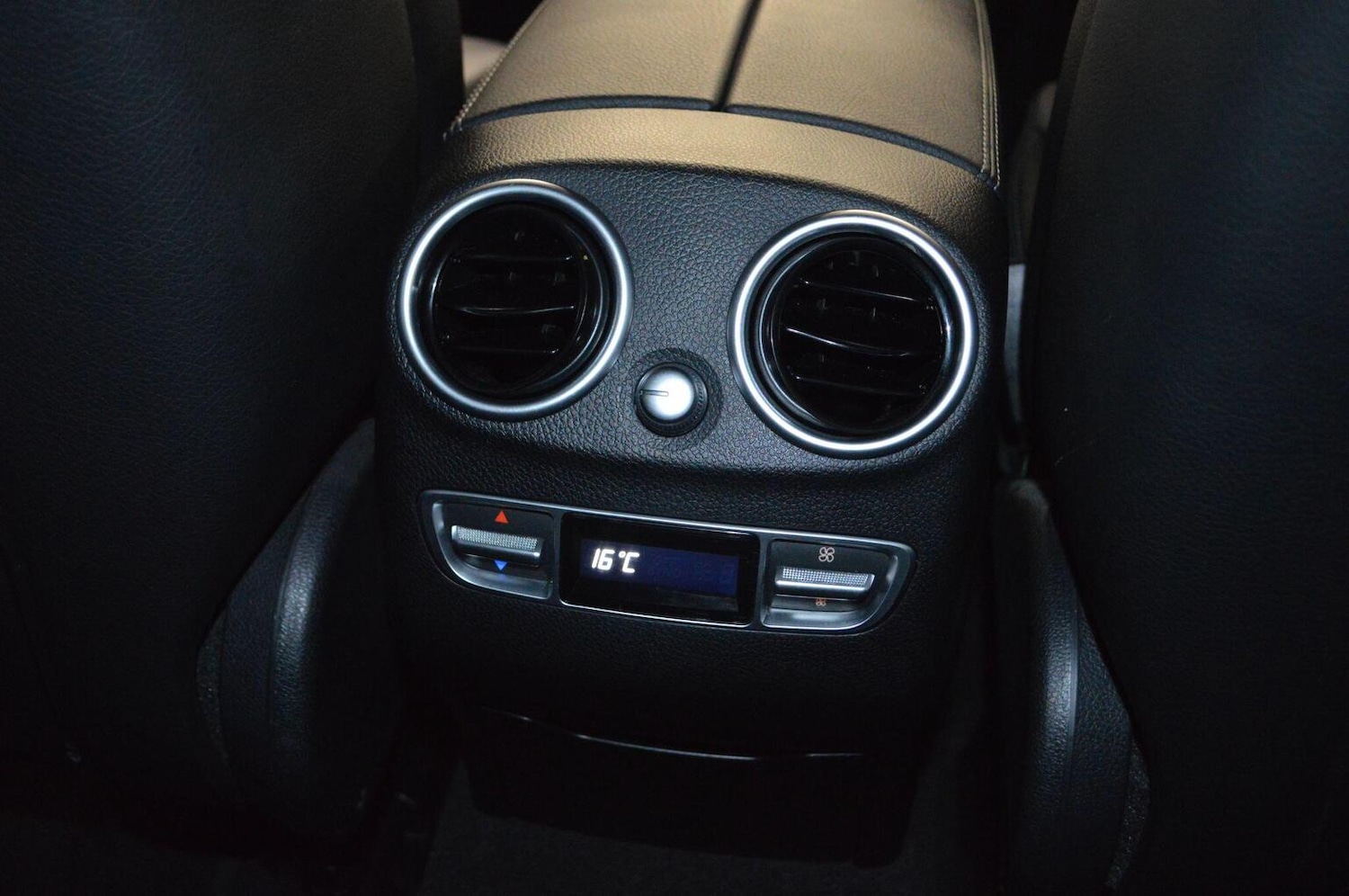 Used Mercedes-Benz GLC 2022 for sale - 77357382: Photo 63