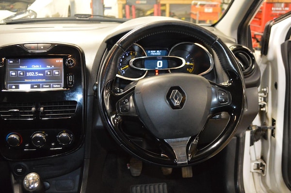 Used Renault Clio 2014 for sale - 76263018: Photo 12