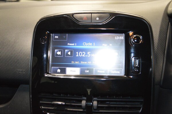 Used Renault Clio 2014 for sale - 76263018: Photo 18