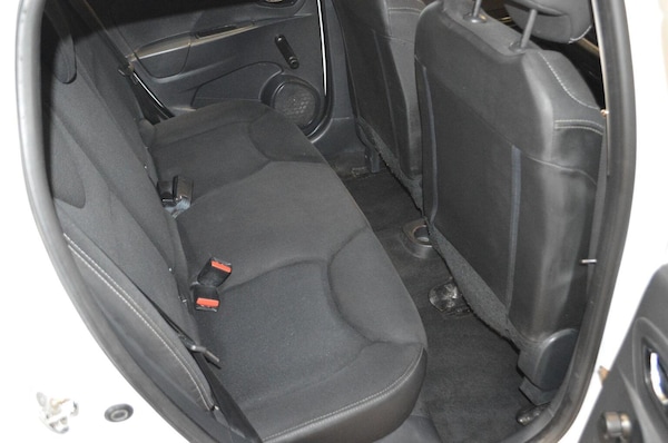 Used Renault Clio 2014 for sale - 76263018: Photo 21