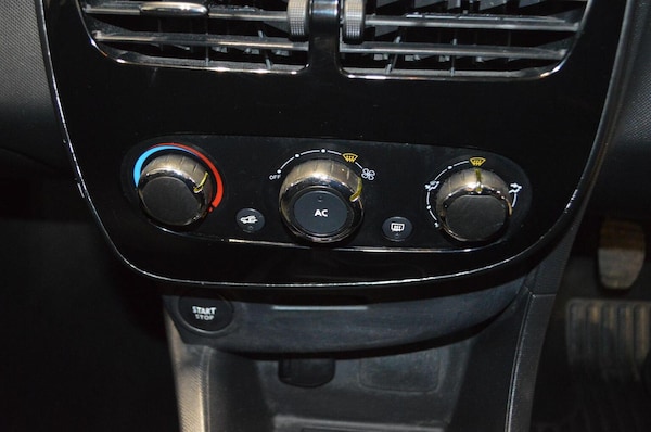 Used Renault Clio 2014 for sale - 76263018: Photo 41