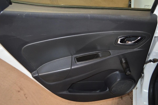 Used Renault Clio 2014 for sale - 76263018: Photo 47