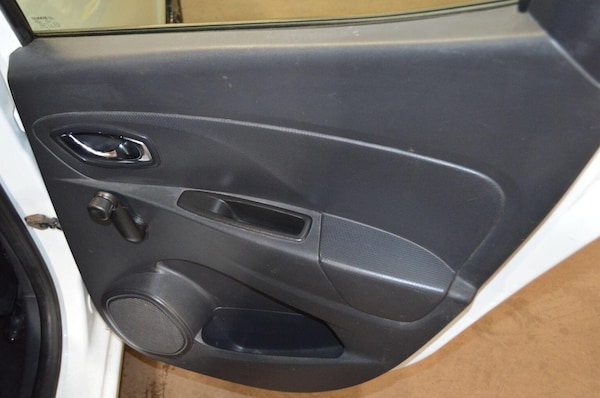 Used Renault Clio 2014 for sale - 76263018: Photo 50