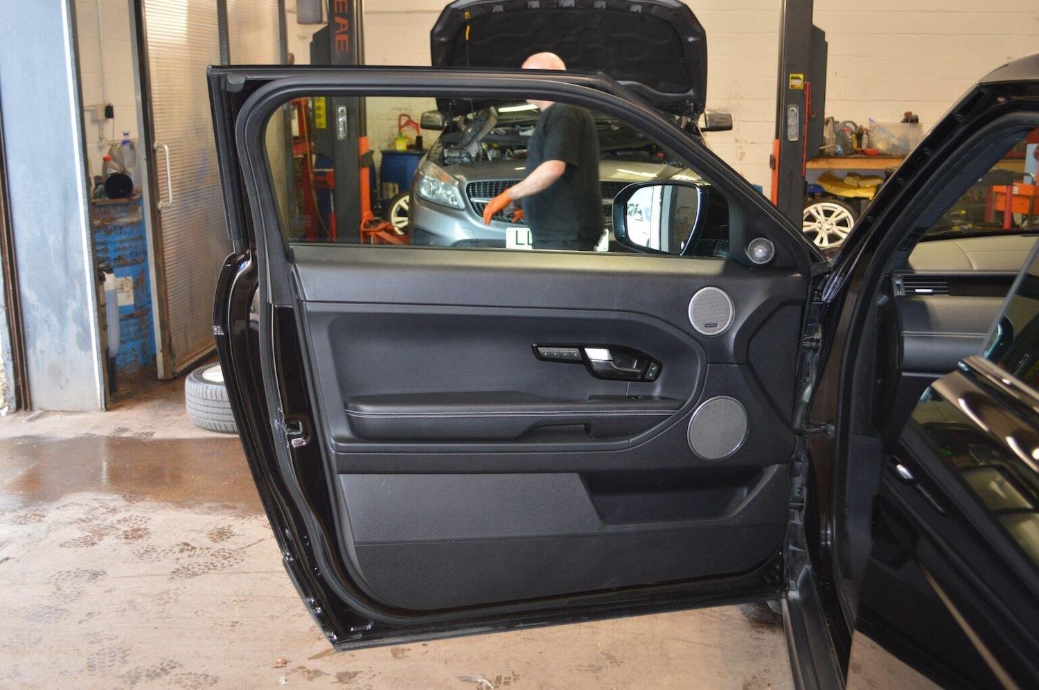 Vehicle 29