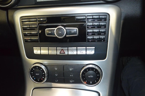 Used Mercedes-Benz SLK 2014 for sale - 75779342: Photo 28