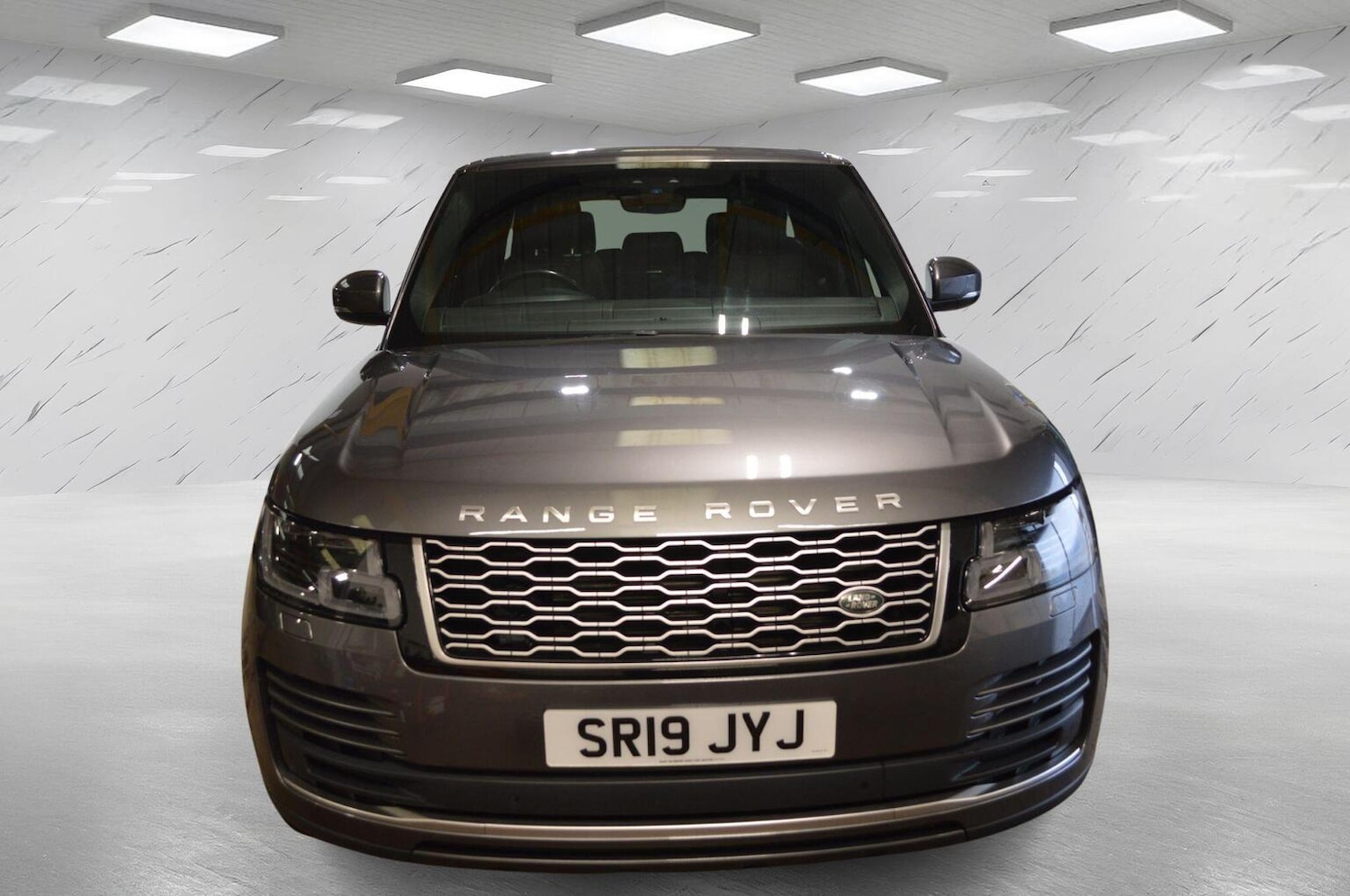 Used Land Rover Range Rover 2019 for sale - 76369349: Photo 2