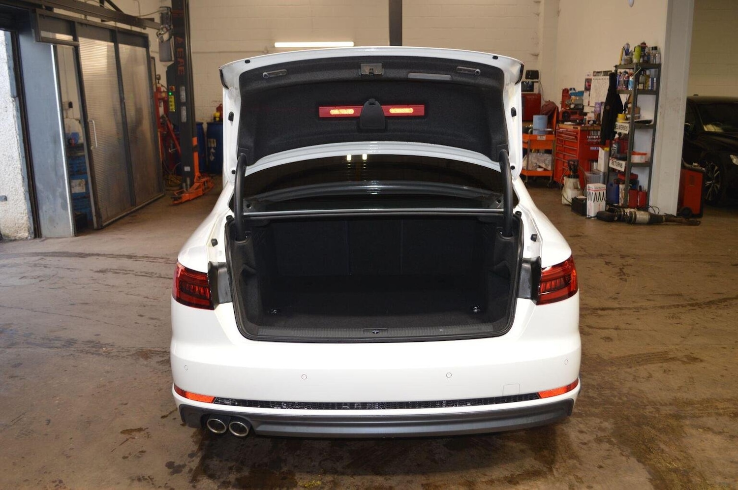 Used Audi A4 2016 for sale - 76769667: Photo 61