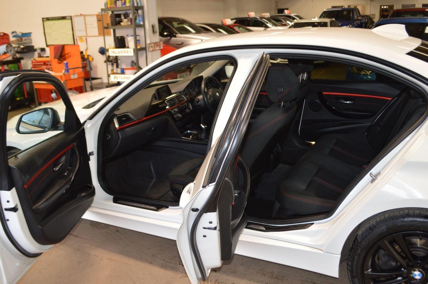 Used BMW 3 Series 2016 for sale - 77609973: Photo 30