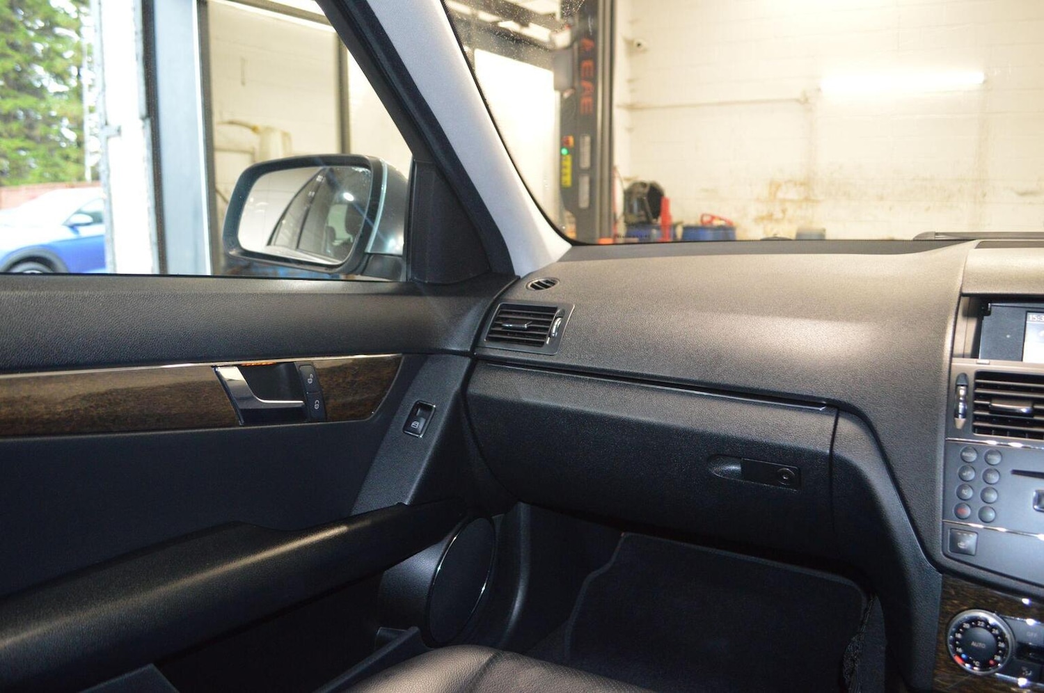 Used Mercedes-Benz C-Class 2008 for sale - 76128868: Photo 16