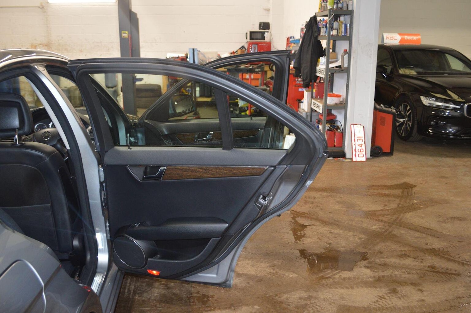 Used Mercedes-Benz C-Class 2008 for sale - 76128868: Photo 30
