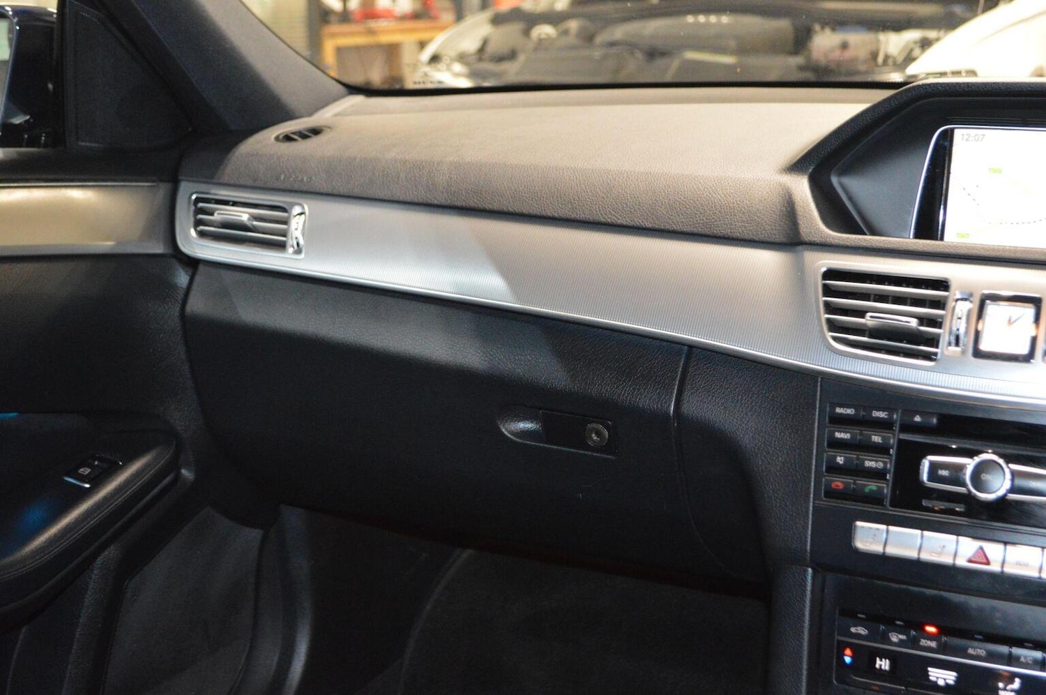 Used Mercedes-Benz E Class 2015 for sale - 77303580: Photo 16