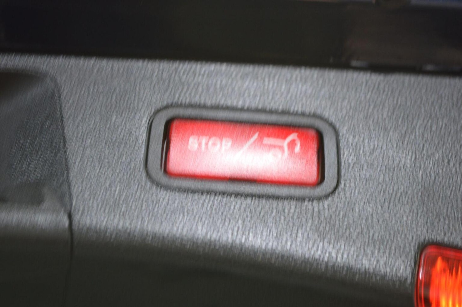 Used Mercedes-Benz E Class 2015 for sale - 77303580: Photo 25