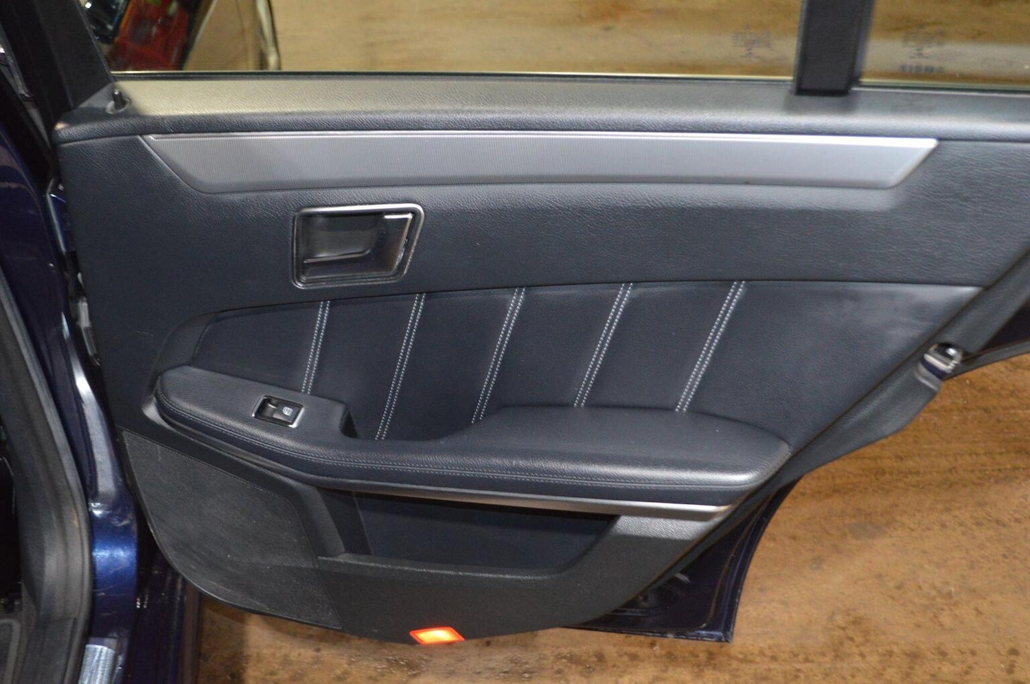 Used Mercedes-Benz E Class 2015 for sale - 77303580: Photo 27