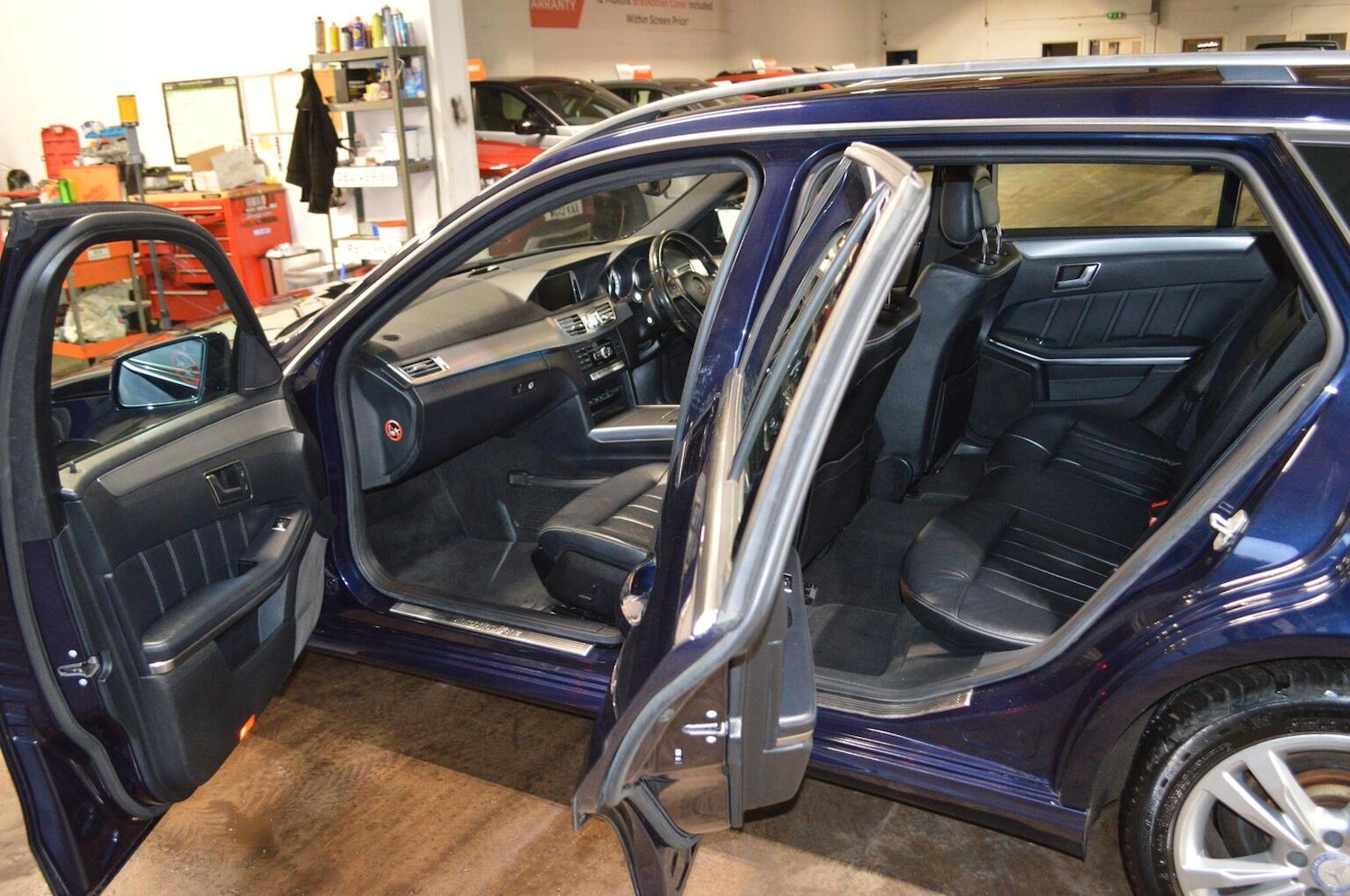 Used Mercedes-Benz E Class 2015 for sale - 77303580: Photo 32