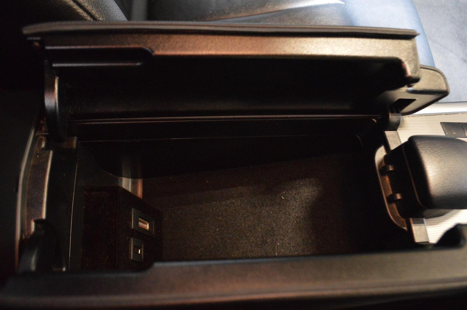 Used Mercedes-Benz E Class 2015 for sale - 77303580: Photo 40