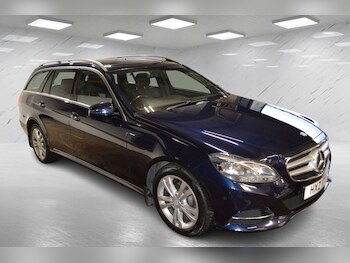 Used Mercedes-Benz E Class 2015 for sale - 77303580: Photo
