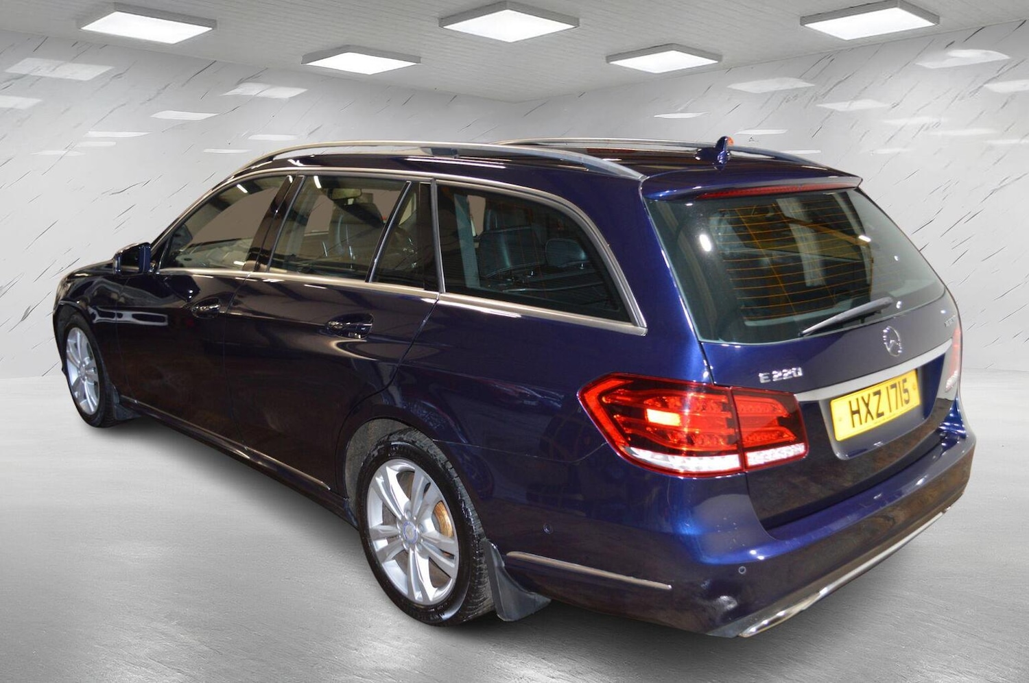 Used Mercedes-Benz E Class 2015 for sale - 77303580: Photo 6