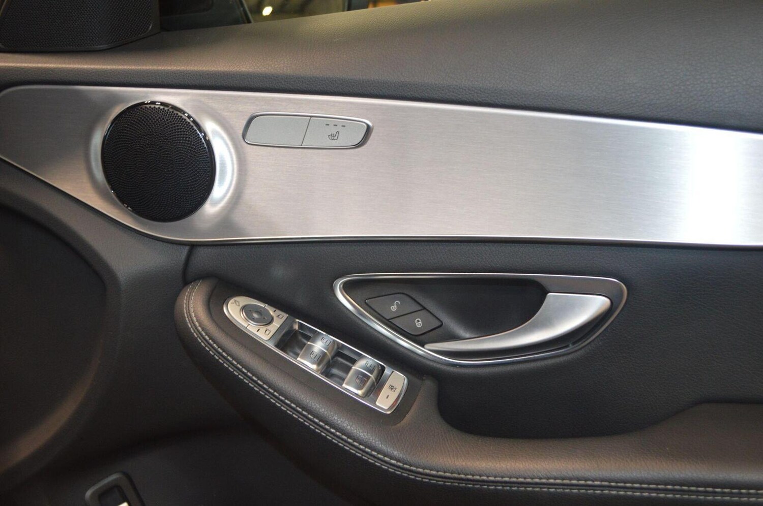 Used Mercedes-Benz C-Class 2017 for sale - 76120217: Photo 32