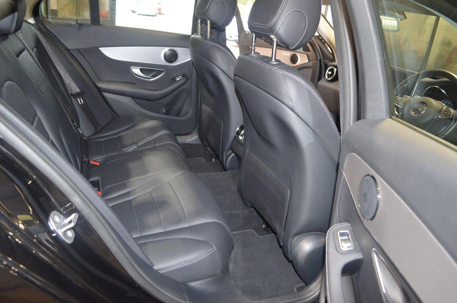 Used Mercedes-Benz C-Class 2017 for sale - 76120217: Photo 38