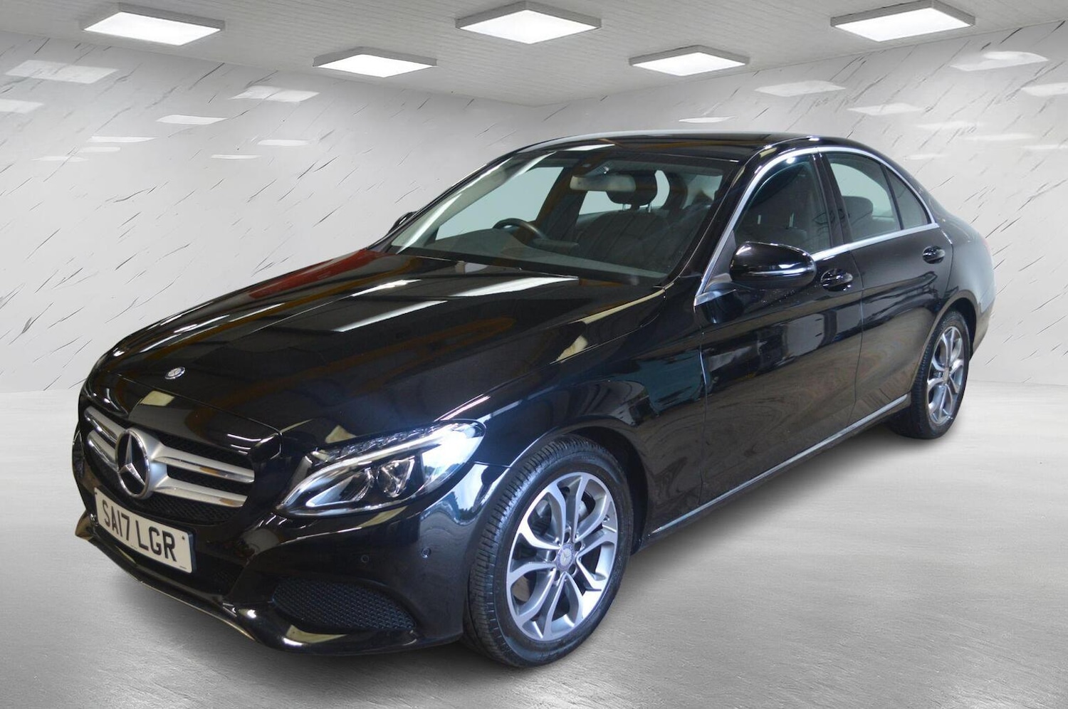 Used Mercedes-Benz C-Class 2017 for sale - 76120217: Photo 64
