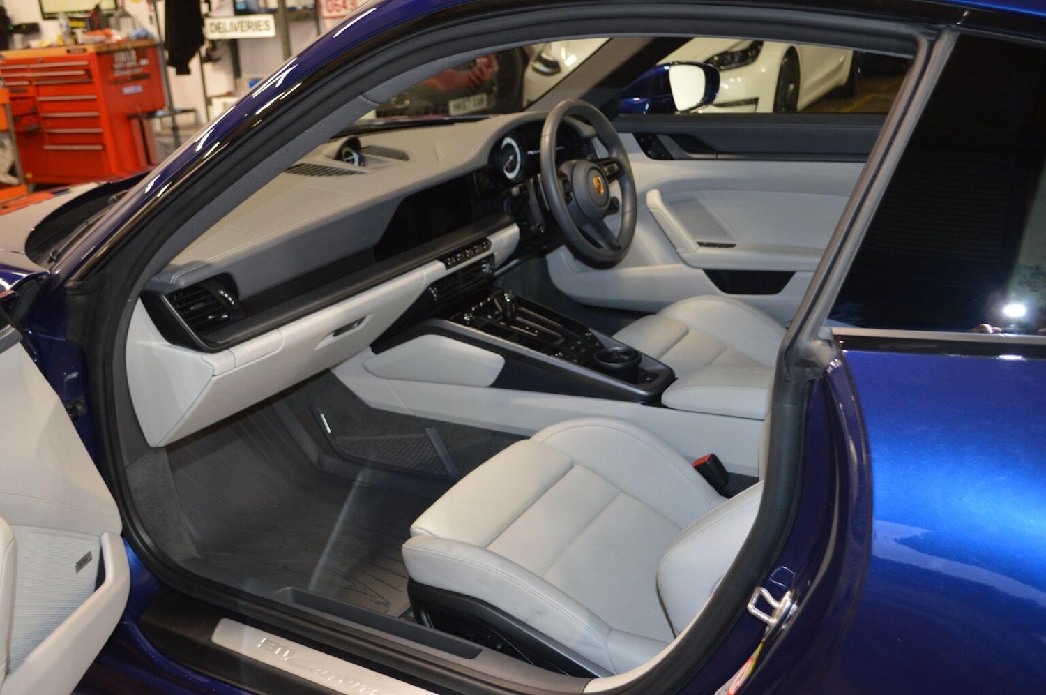 Used Porsche 911 2022 for sale - 77277363: Photo 15