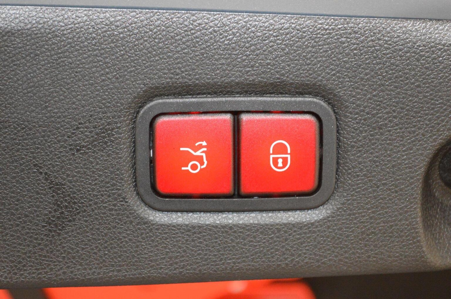 Used Mercedes-Benz CLS 2016 for sale - 76769408: Photo 54