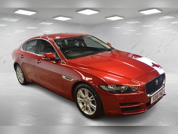 Used Jaguar XE 2018 for sale - 75994548: Photo
