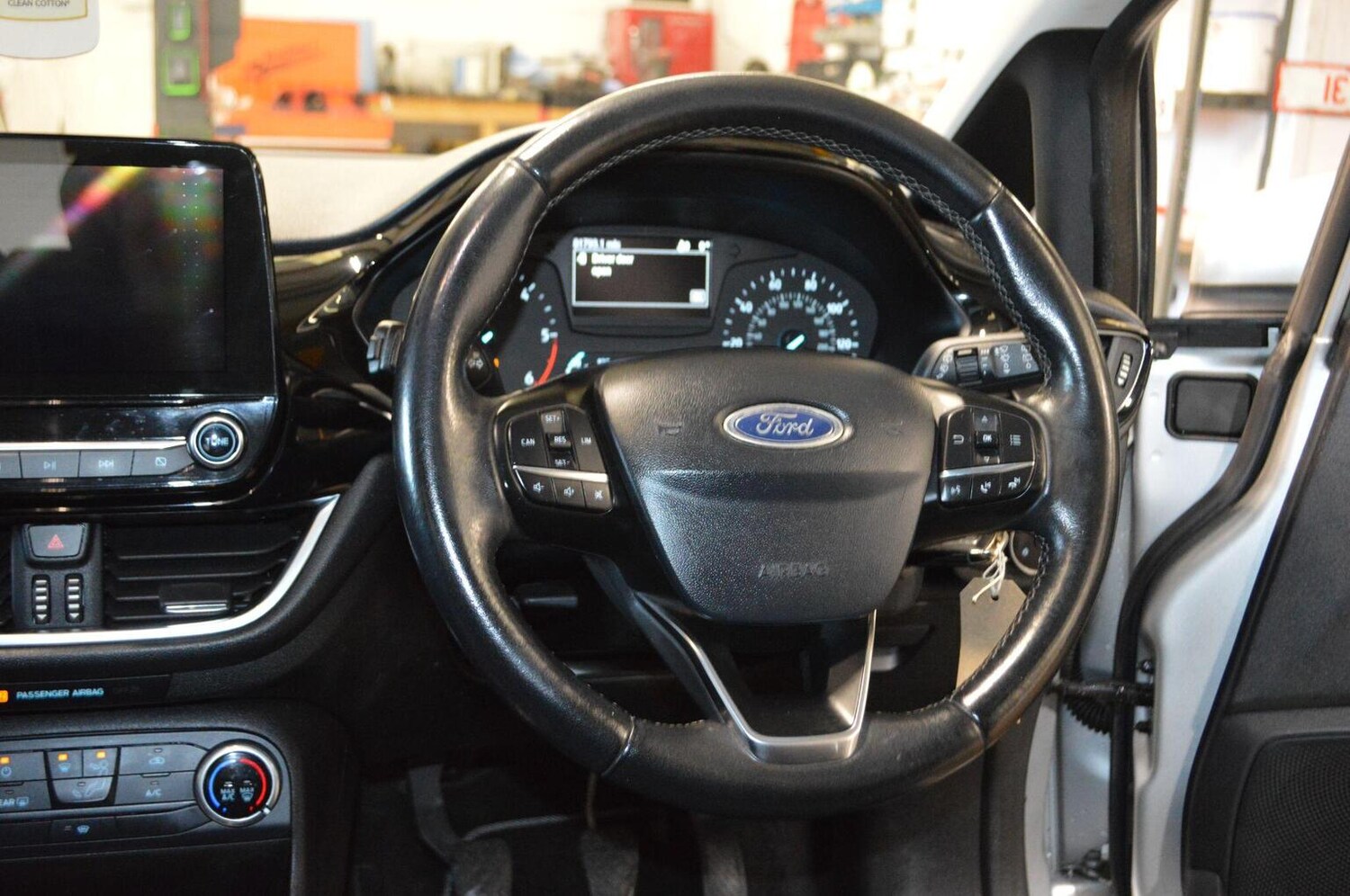 Used Ford Fiesta 2018 for sale - 76631507: Photo 14