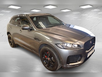 Used Jaguar F-Pace 2017 for sale - 75575436: Photo