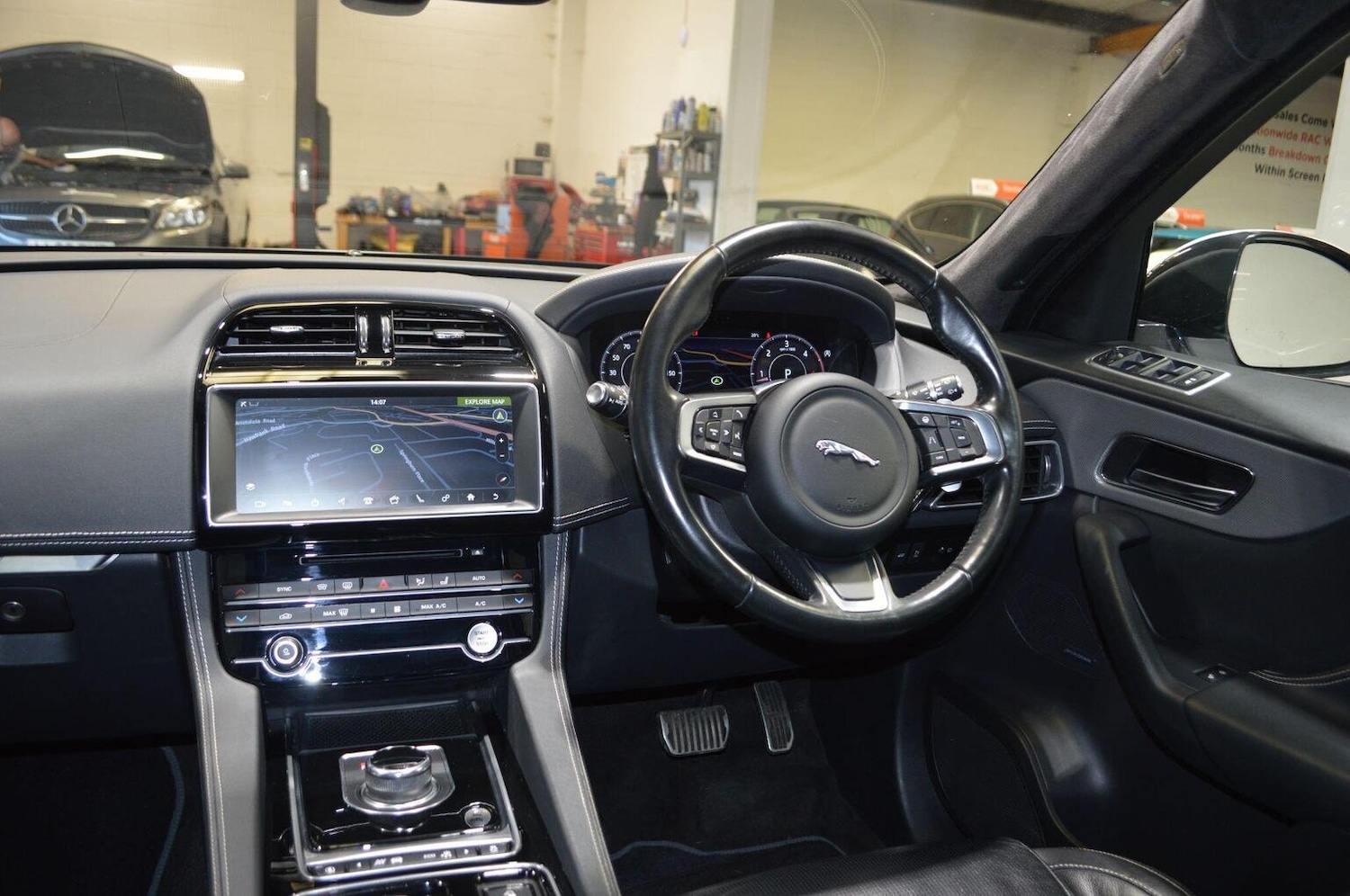 Used Jaguar F-Pace 2019 for sale - 75999913: Photo 14