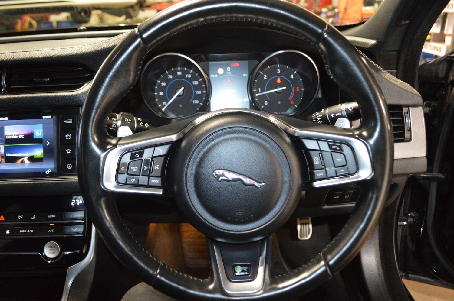 Used Jaguar XF 2018 for sale - 77154353: Photo 17