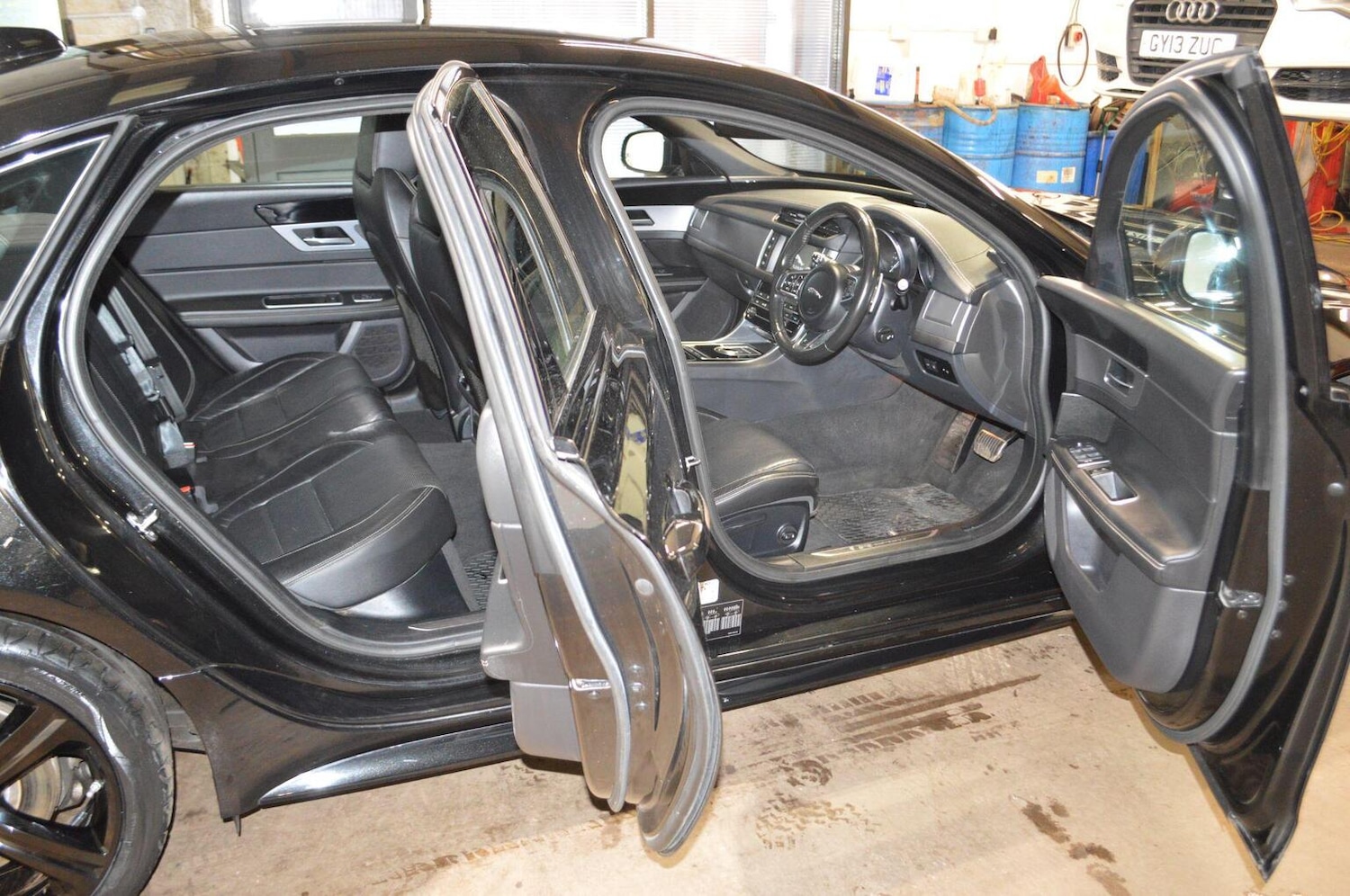 Used Jaguar XF 2018 for sale - 77154353: Photo 30