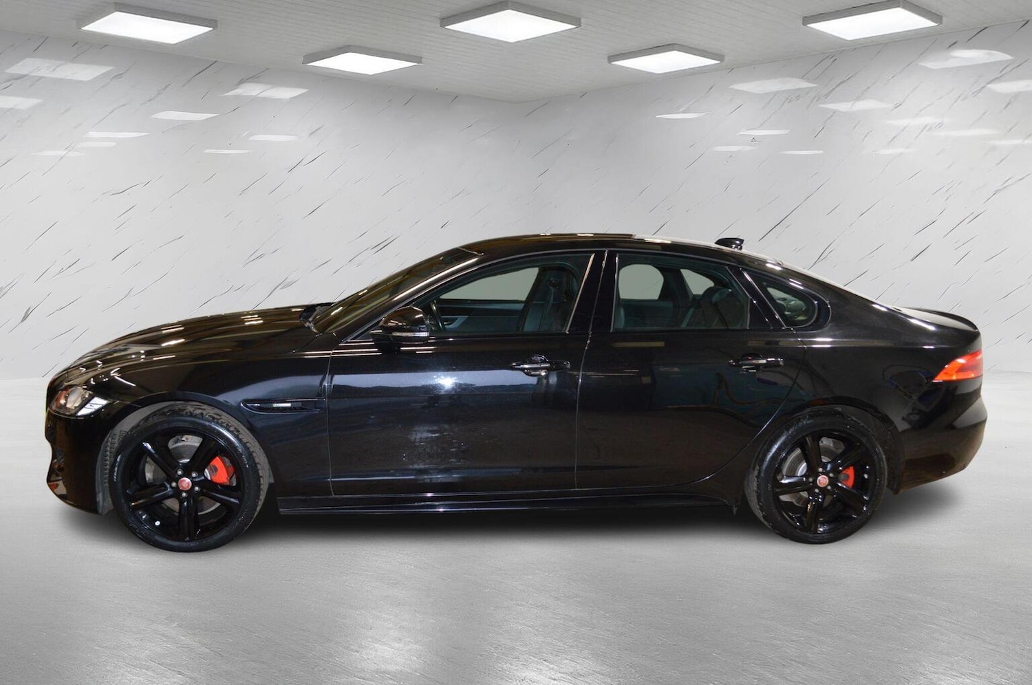 Used Jaguar XF 2018 for sale - 77154353: Photo 5